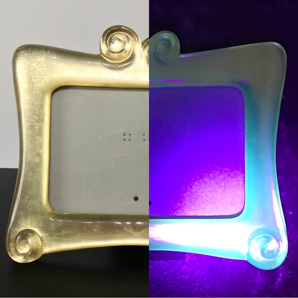 Vintage 5X7 UV Black Light Glow Thick Lucite Gold Leaf Swirl Picture Photo Frame - Picture 1 of 16